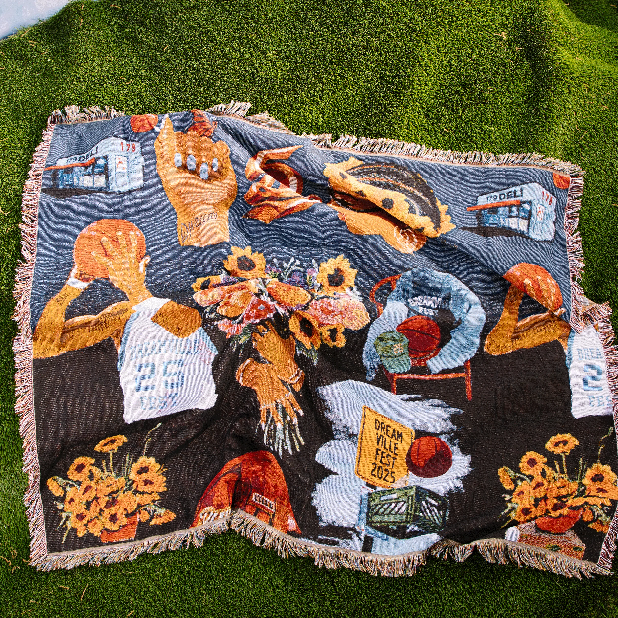 DV 25 Icons Woven Blanket - Image 2